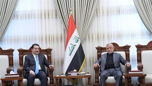 تأکید سودانی و عامری بر تشکیل دولت ائتلافی عراق برای مقابله با چالش‌ها