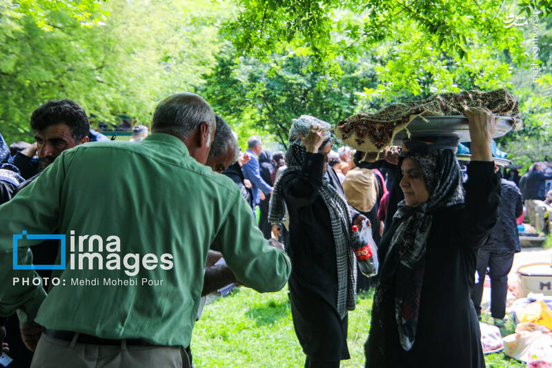 عکس/ عید مردگان در مازندران