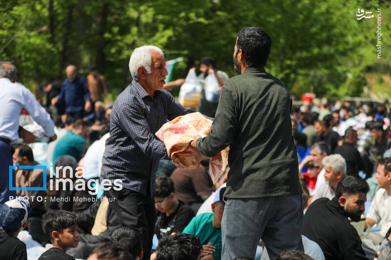 عکس/ عید مردگان در مازندران