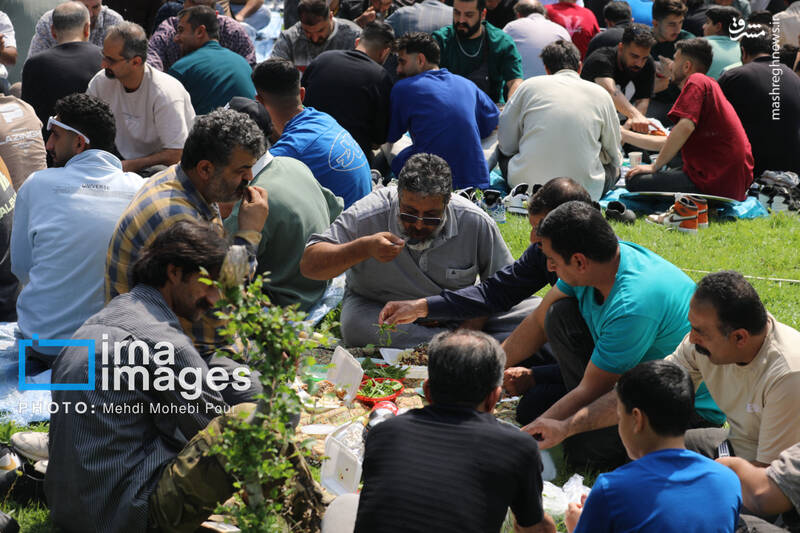 عکس/ عید مردگان در مازندران