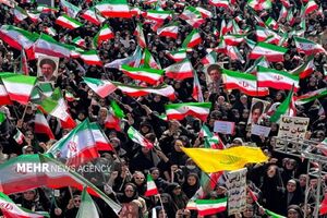 فیلم/حضور پرشور دختران در اجتماع «دختران جان‌فدای ایران»
