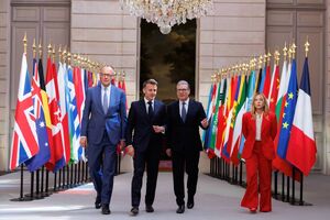 ایران معادله نشست هرمز را تغییر داد/ استقبال لندن و پاریس از آزادی تردد