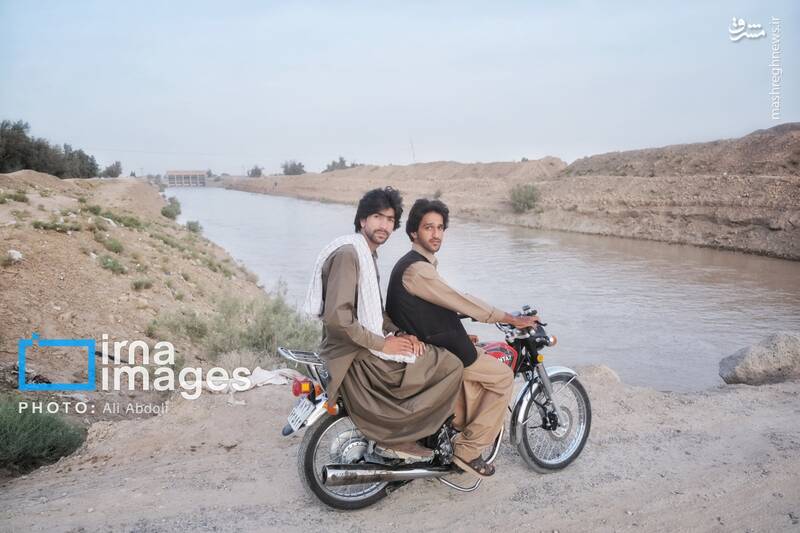 عکس/ ورودی آب به منطقه سیستان پس از سالها خشکسالی