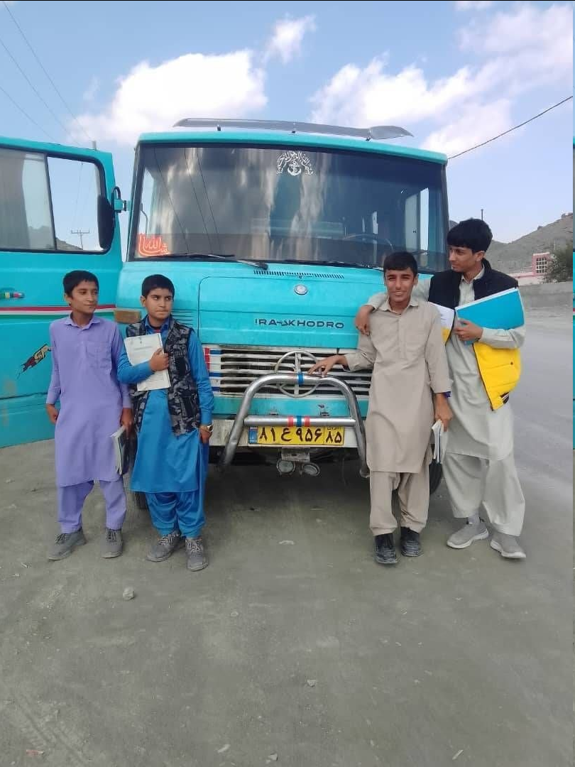کمکی که هلدینگ خلیجفارس به دانشآموزان روستایی در سیستان و بلوچستان رساند