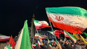 ‏چه از جان وحدت مردم می‌خواهیم؟