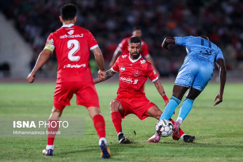 بازیکن سابق پرسپولیس فولادی شد