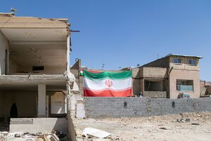 عکس/ پاکسازی مناطق تخریب شده در جنگ رمضان در اصفهان