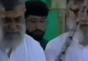 لحظات ناب از حضور آیت‌الله سید مجتبی خامنه‌ای در کنار پدر شهیدشان
