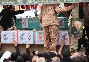 حماسه زنجان؛ وداع باشکوه با ۱۴ قهرمان در میان اشک و افتخار+ عکس