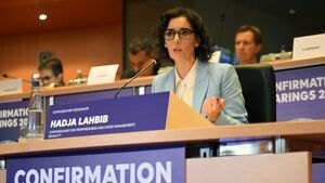 مقام اروپایی: اسرائیل حملات به لبنان را متوقف کند