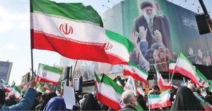 ما می‌مانیم اما با همدیگر