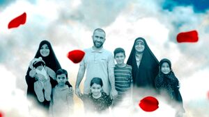 هشت شهید یک مادر؛ روایتی زینبی از جنگ تحمیلی سوم