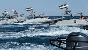 معاون نیروی دریایی سپاه: تحرکات را با دقت زیرنظر داریم