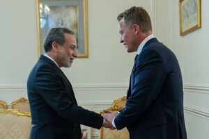 عکس/ دیدار معاون وزیر خارجه نروژ با عراقچی