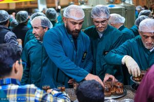 عکس/ حضور اعضای تیم ملی کشتی آزاد در چایخانه امام رضا(ع)