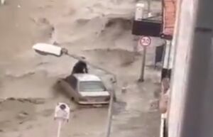 فیلم/ ۱۲ زخمی براثر وقوع سیل در ترکیه