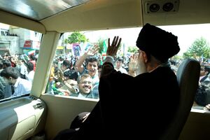 فیلم/ روایتی از سفرهای استانی رهبر شهید انقلاب به کردستان