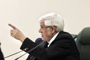 عارف: با همان ایستادگی حماسۀ خرمشهر، در برابر دشمنان پیروز می‌شویم
