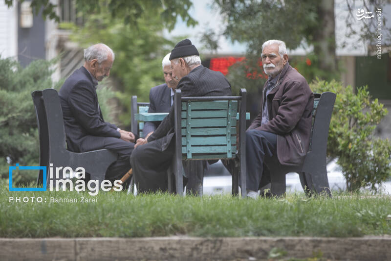 عکس/ ریزگردها و باد شدید در کرمانشاه