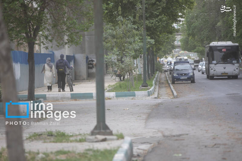 عکس/ ریزگردها و باد شدید در کرمانشاه