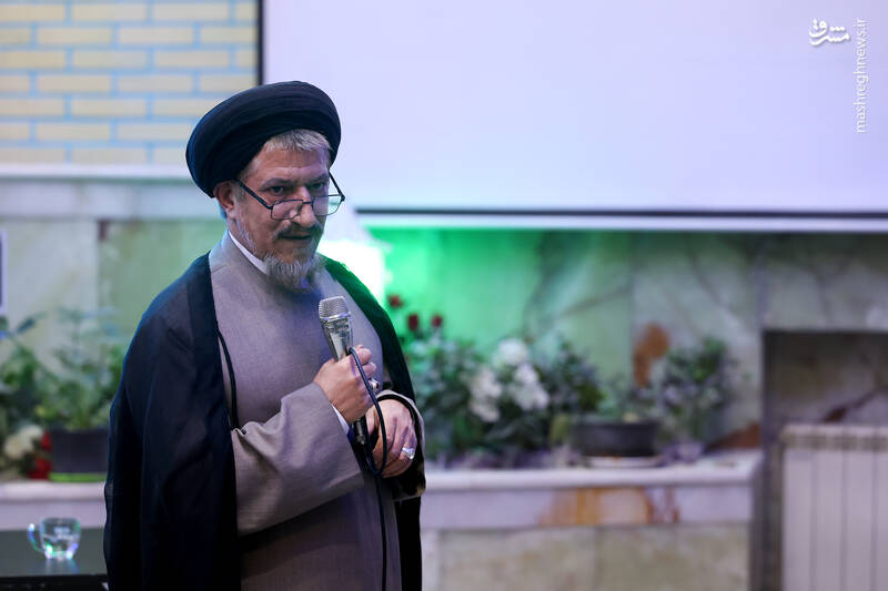 عکس/ بازدید میدانی پزشکیان از طرح حکمرانی محله‌محور