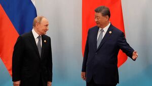 پاسخ پکن به ترامپ با فرش قرمز برای پوتین