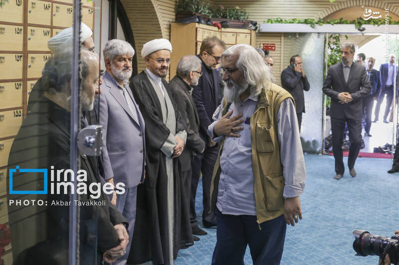عکس/ یادبود شهید "علی لاریجانی" در مسجد بلال