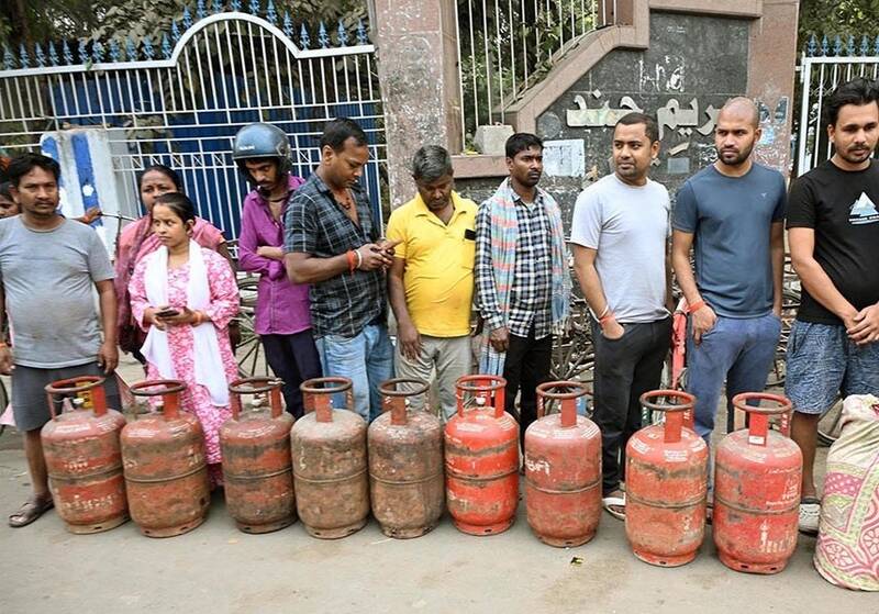 LPG،هند،روز،بحران،تنگه،خانگي،كاهش،هرمز،بشكه،تأمين،عرضه،مصرف، ...