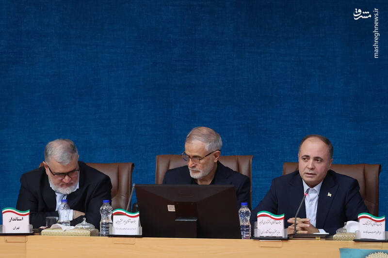 درست،گزاره،اميدوارند،احتمالاً،منتقد،تأييد،صلاحيت،كاملاً،انتقاد ...