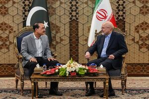 از حقوق ملت و کشورمان عدول نمی‌کنیم/ در صورت حماقت ترامپ، پاسخ  کوبنده‌تر می‌دهیم