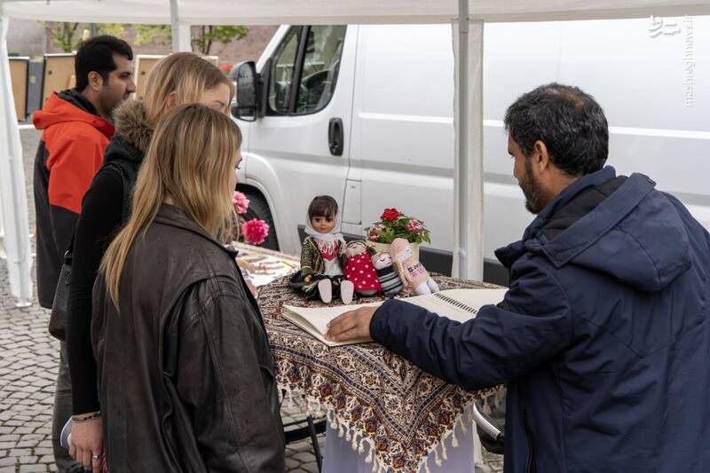 کلن آلمان میزبان تصاویر کودکان شهید میناب شد