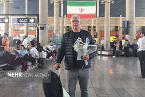 سرمربی یونانی تیم ملی بسکتبال به ایران بازگشت