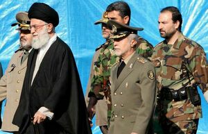 فیلم/ روایتی از نگرانی رهبر شهید برای خانواده محافظان خود