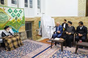 دولت با حفظ اقتدار ملی و در چارچوب عزت، حکمت و مصلحت امور کشور را پیش می‌برد