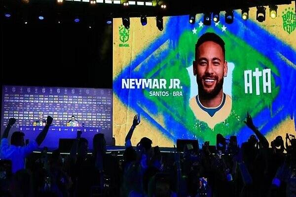 مدافعان،مهاجمان،محمد،علي،احمد،الكساندر،رايان،اسماعيل،نيكولاس ...