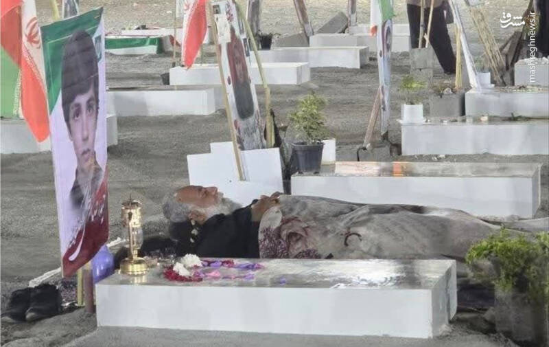 مدرسه،ميناب،شجره،طيبه،مزار،زمان،اندوه،كودكاني،خالي