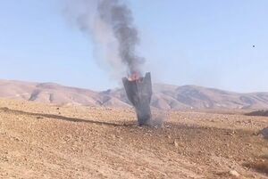 تصویری از بوستر موشک خیبرشکن در صحرای نقب