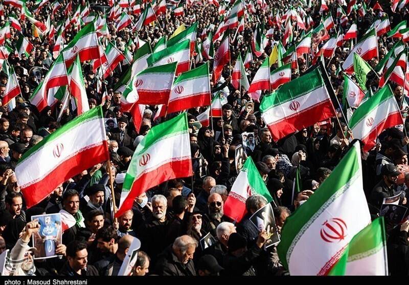 حمایت قاطع مجلس از نیروهای مسلح؛ مثلث میدان، خیابان و دیپلما