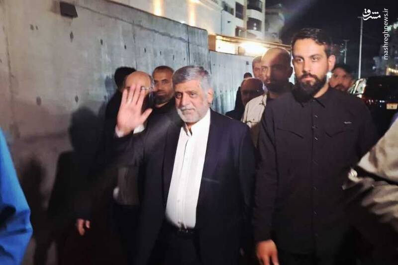 عکس/ تجمع مردمی مقابل سفارت ایران در بیروت
