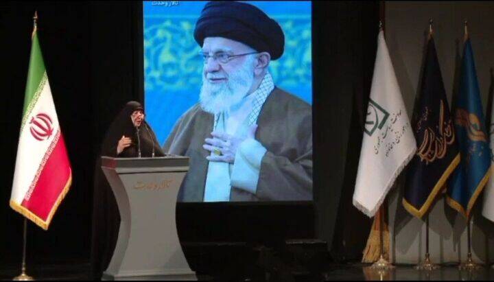 فیلم/ آیت‌الله سید مجتبی خامنه‌ای تافل را قبل از خ