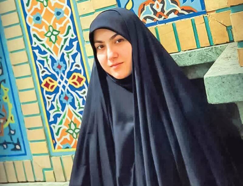 یک دست‌نوشته پیدا شده پس از شهادت/ دختر نخبه‌ای که رزق شهادت