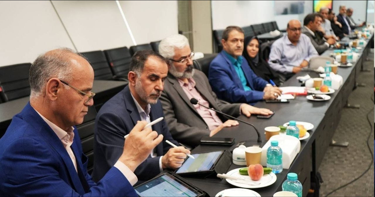 تأکید مدیرعامل بیمه دی بر ارتقای خدمات درمانی ایثارگران/ «دی‌دار» با ۷۵ نوع خدمت و ۱.۵ میلیون کاربر در مسیر هوشمندسازی خدمات