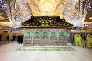 تعویض کتیبه‌های روی ضریح سیدالشهدا(ع)
