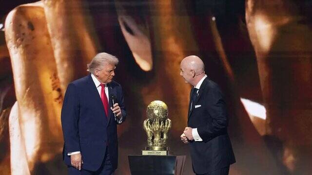 خوشخدمتی دوباره فیفا به ترامپ/ رئیسجمهور آمریکا جام قهرمانی را اهدا میکند