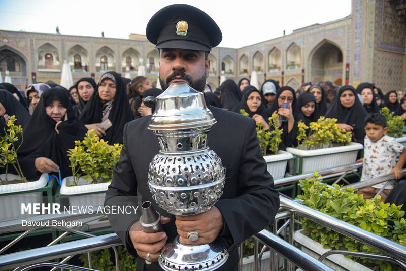 آئین سیاهپوشان حرم مطهر امام رضا (ع)