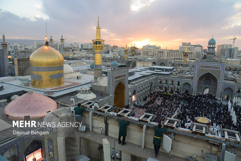 آئین سیاهپوشان حرم مطهر امام رضا (ع)