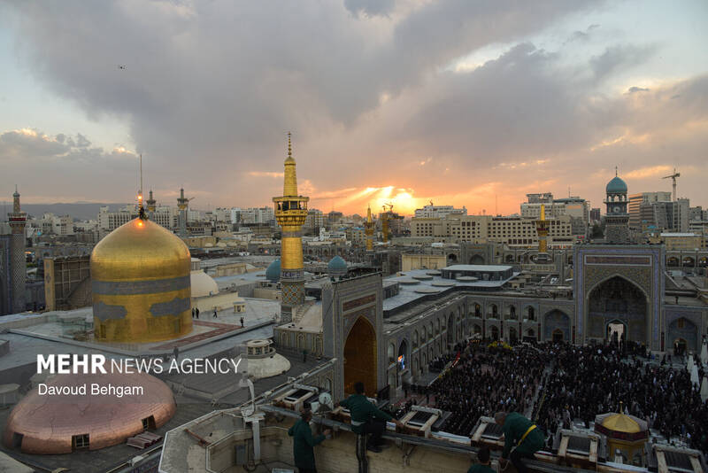 آئین سیاهپوشان حرم مطهر امام رضا (ع)