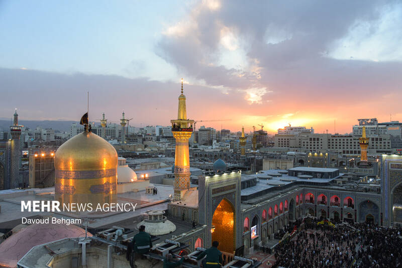 آئین سیاهپوشان حرم مطهر امام رضا (ع)