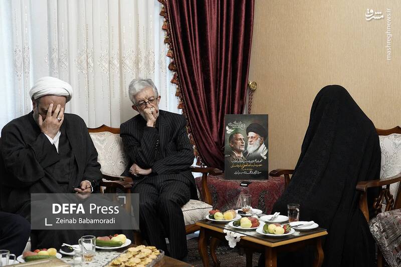 عکس/ حضور حدادعادل منزل سردار شهید محمد شیرازی