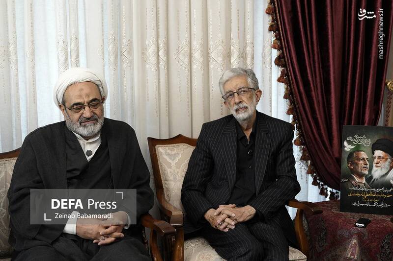 عکس/ حضور حدادعادل منزل سردار شهید محمد شیرازی